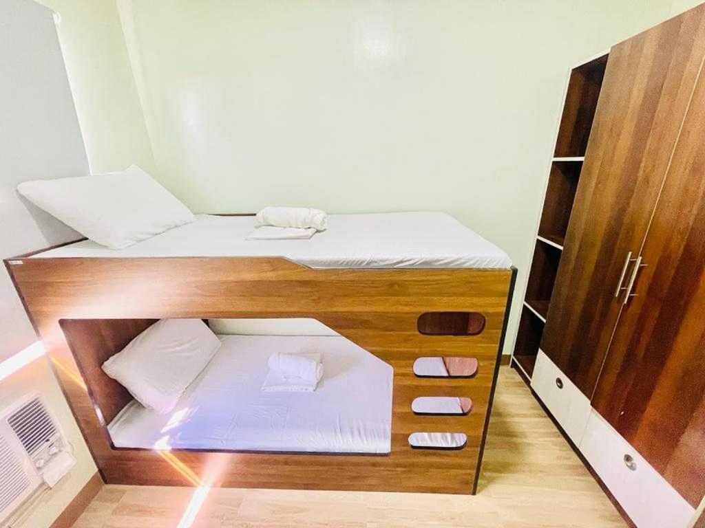 Oyo 1008 Armond Bed And Breakfast มักตัน ภายนอก รูปภาพ
