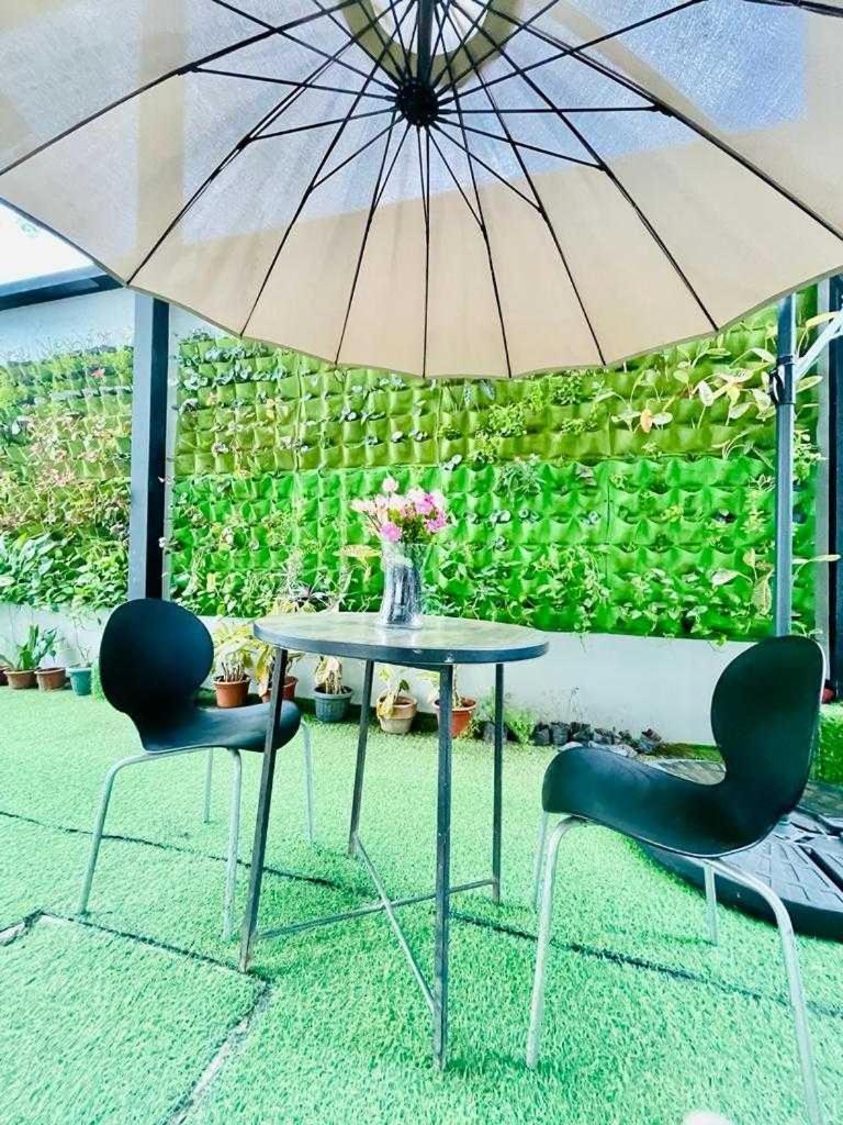Oyo 1008 Armond Bed And Breakfast มักตัน ภายนอก รูปภาพ